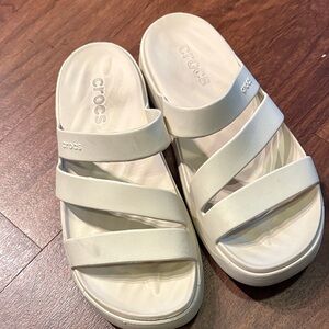 CROCS Women's Cream Triple Strap Mules